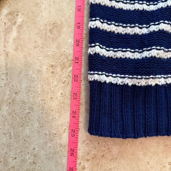 Blue Sweater - Picture 4 of 10